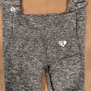 Women’s best Gray Stretchy Leggings for Active Comfort